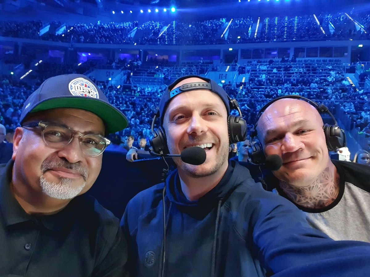 PlanetHoekstra's tweet photo. Sold out tonight in Gliwice for Khalidov vs. Soldic at KSW 65...great night of fights so far!

#KSW65 https://t.co/Mq3lb2GGgf