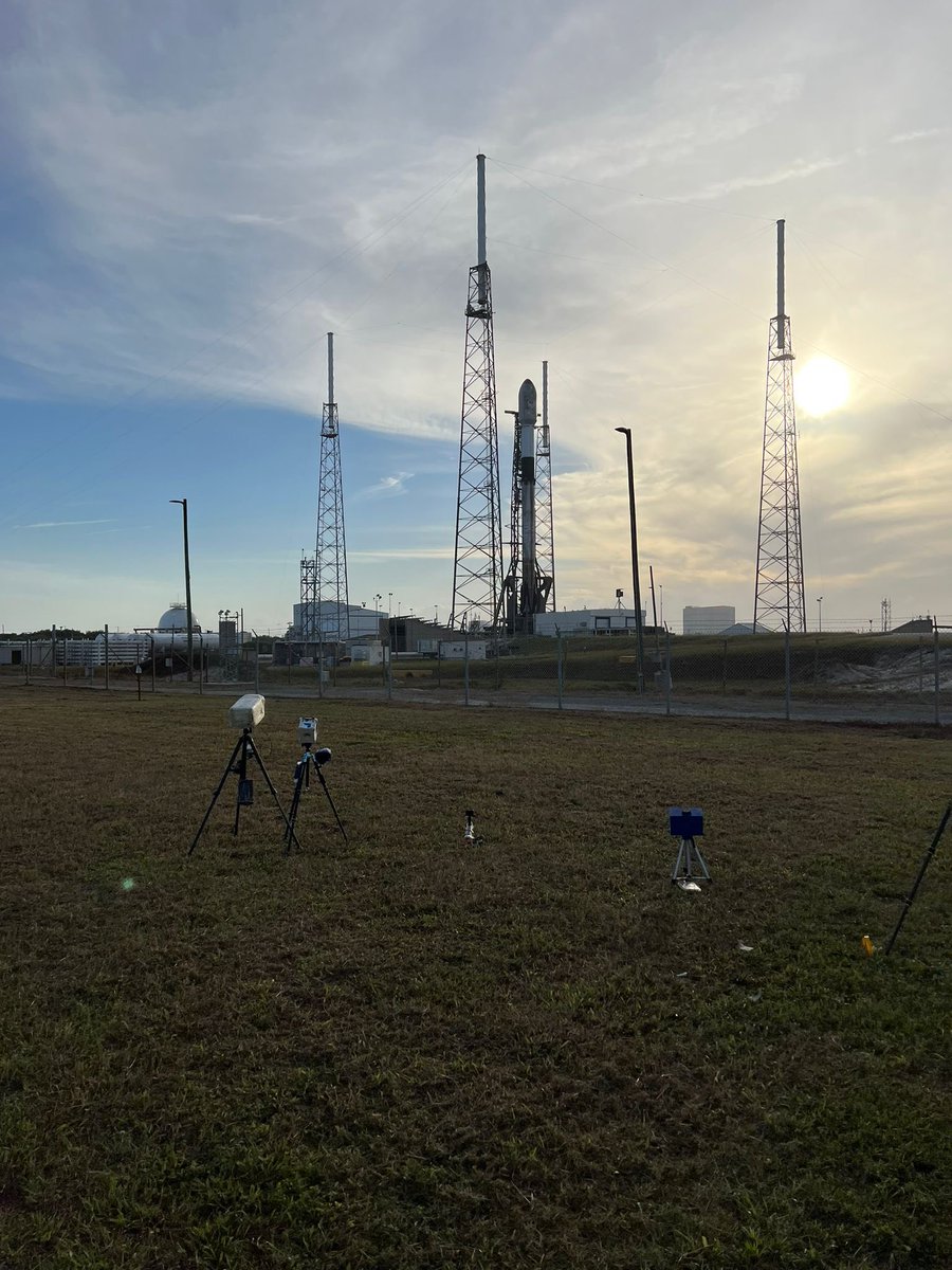 #CapeCanaverel’da SpaceX üssünde Türksat 5B uydumuzun yanındayım.

Birazdan <a href="/hakki_alkan/">Hakkı Alkan</a> ile canlı yayında son kontrolleri yapacağız.