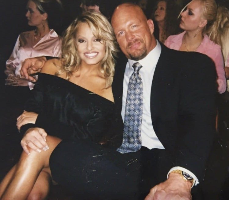 Happy Birthday to the legends Trish Stratus and Stone Cold Steve Austin  