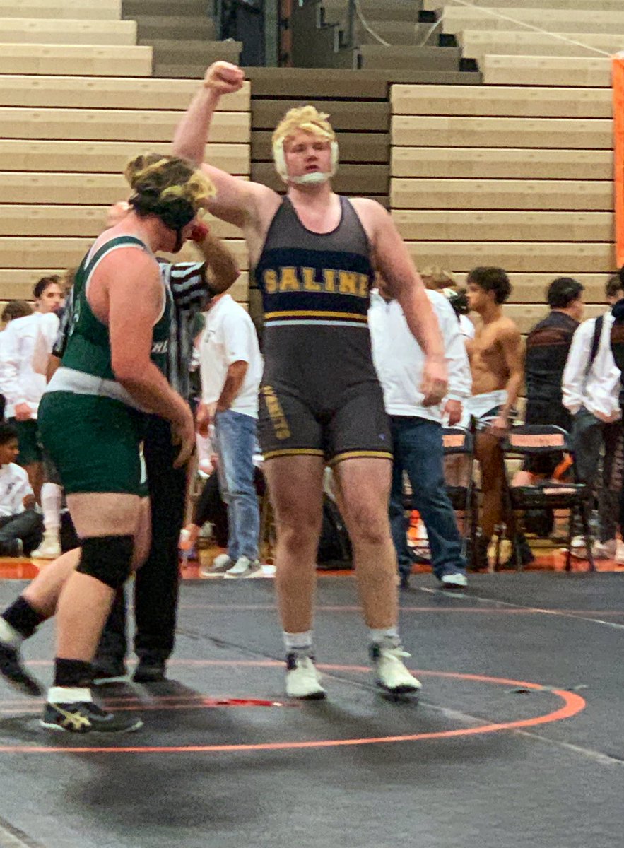 4-1 today at the Brighton Duals <a href="/beaz_63/">Garrett Beazley</a>. Keep climbing! Team finished 3-2 on the day.