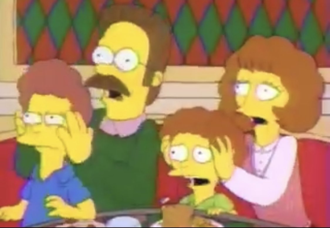 Mr Fox cantando Depílate la micha en la tanda familiar de la Teletón.