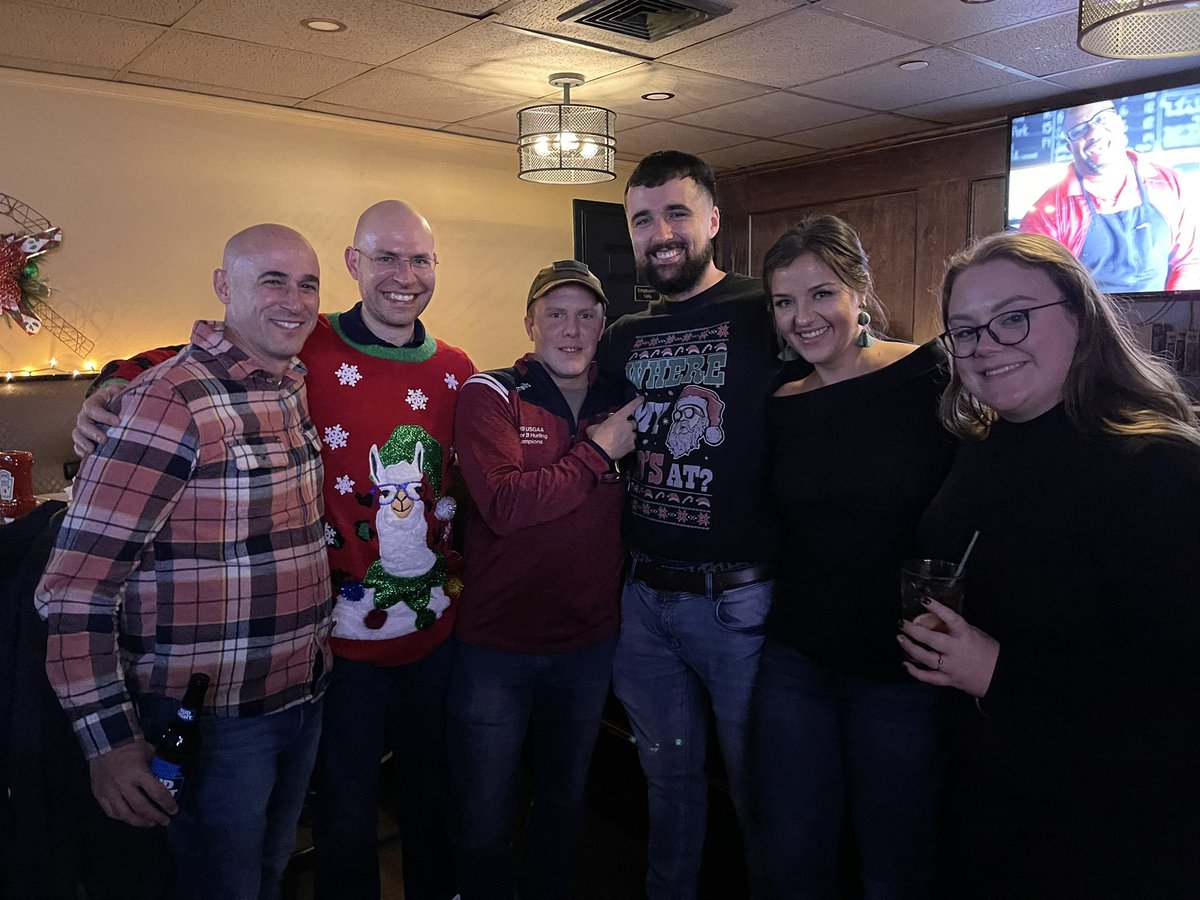 Worc_Fenians's tweet photo. A few pics from last nights Christmas party 🎄
Thanks to @funkymurphys for having us, and the fantastic dinner! https://t.co/ApzPkPp21y