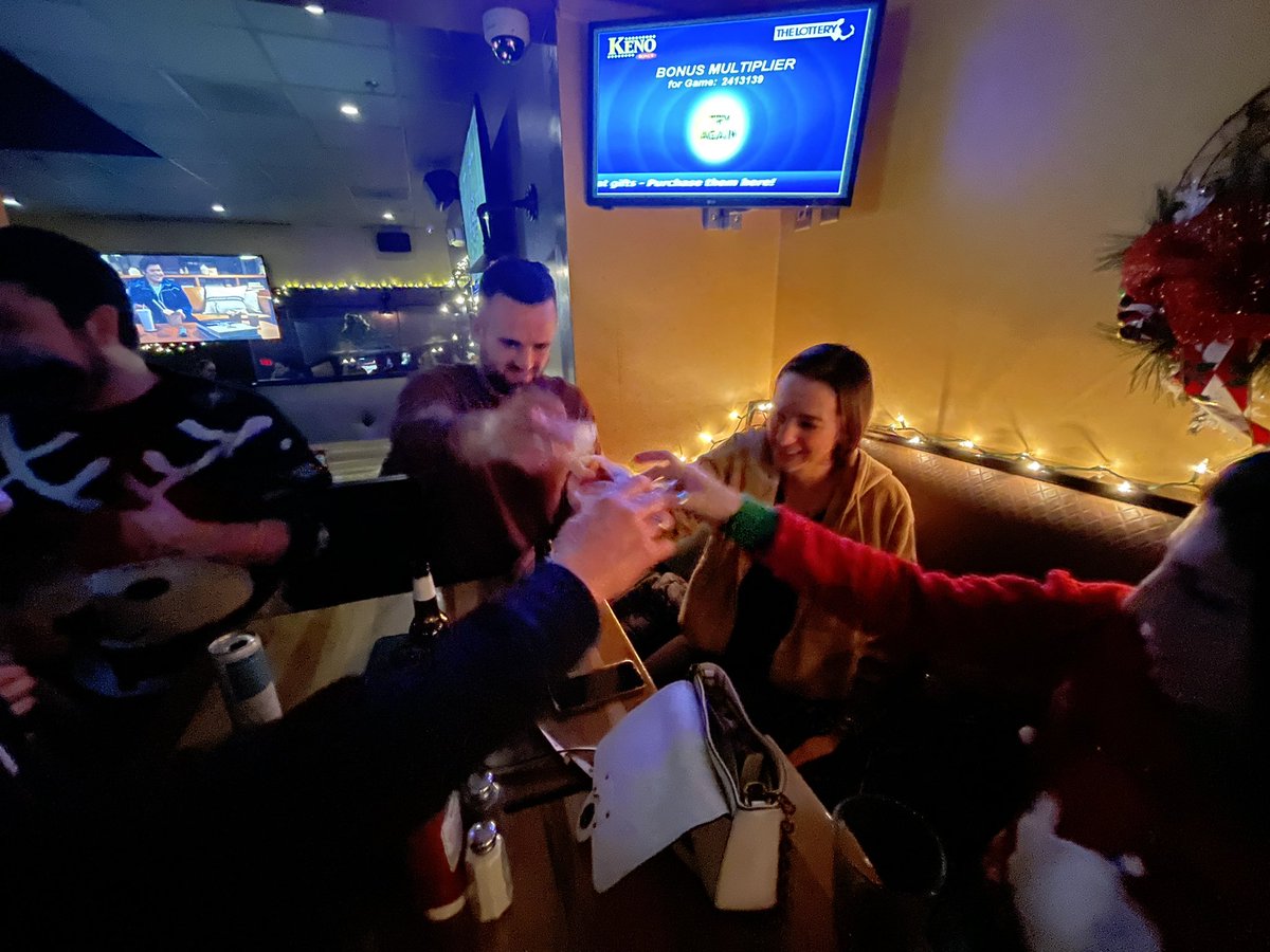 A few pics from last nights Christmas party 🎄
Thanks to @funkymurphys for having us, and the fantastic dinner!