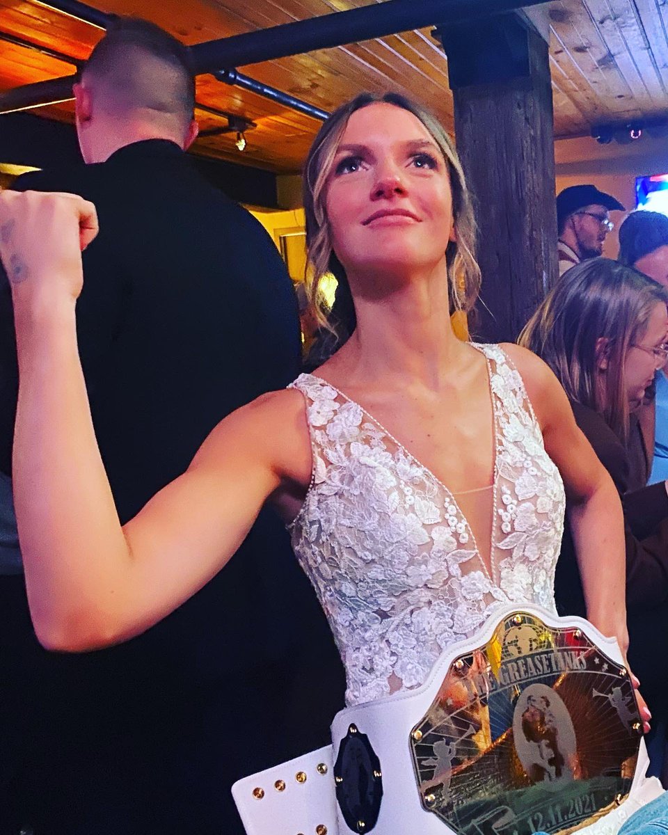 thegreasetank's tweet photo. Shout out to my friends for procuring one of the greatest wedding gifts ever. And we have the perfect place to store the belt (when @kaytiearnett and I are not wrestling for the title).
#sendit #thegreasetanks #greasefest #gritmeetsgrease #disregardloft310 https://t.co/zJRHgZ0xhk