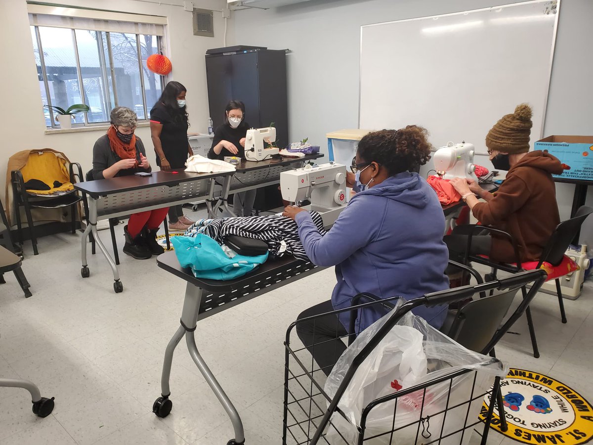 thecornersjt's tweet photo. Today was the last day of the year for our batch of residents in #clothingtransformation program. Thanks to resident volunteer Barbara who is an excellent teacher and an amazing human being #communitylove #myhood #stjamestown #shareandreuse #thecorner240 https://t.co/RwP6w6He73