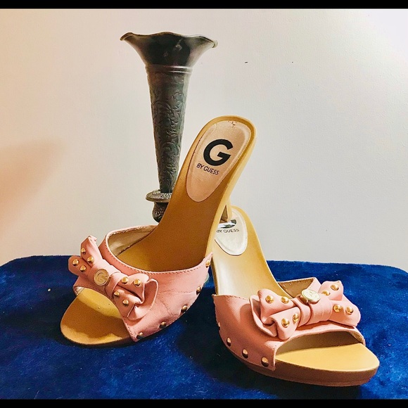 acelebratedlife's tweet photo. So good I had to share! Check out all the items I'm loving on @Poshmarkapp from @poshminka @GonzoGirl55 #poshmark #fashion #style #shopmycloset #gbyguess #willismith #charlotterusse: https://t.co/fnoYvHGKdI https://t.co/zb2oxTyIia