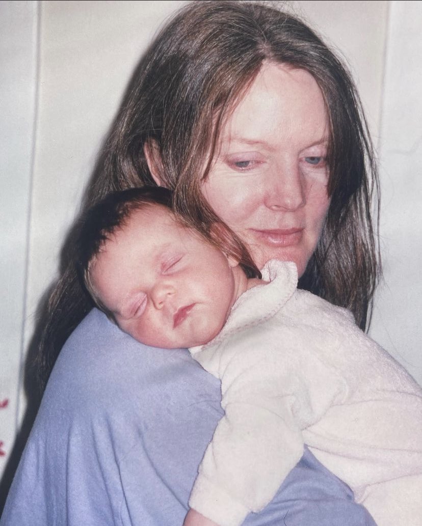 billieeilishtrs's tweet photo. ‘Happy Birthday Billie Eilish Pirate Baird O'Connell! You are funny, and complicated, and goofy,and tough, and strong, and brilliant! Your joy for the holidays and all things birthday and Christmas, gifts so much joy to our family. How can someone be so powerful and so goofy and https://t.co/kFmHTRX8pz