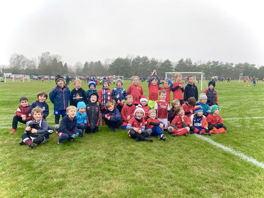 MasterClass_FC's tweet photo. Great morning celebrating Christmas and the 1st half of the season with the @twforesters u5/u6s 

Already looking forward to Saturday 7th January 2022 when it all starts again ⚽️🔥😃 https://t.co/LjzJWsSuaC