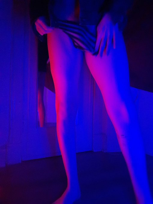 1 pic. Evening cuties ???
#sellingcontent #HornyTeen #Femboy #onlyfans  #adultcontent #onlyfansbaby #femboyfriday