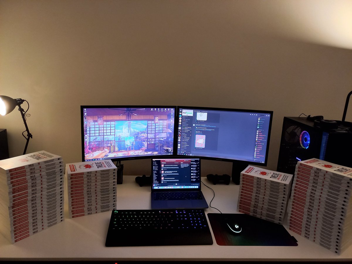 rhinosxo's tweet photo. @GashiNikoll @12andahalfbook @veefriends @garyvee True (@veefriends) Story. I just got mine today from my cousin in Austria. Getting our way up to @garyvee 's IPO, @veefriends. https://t.co/PB0mQOAkjs