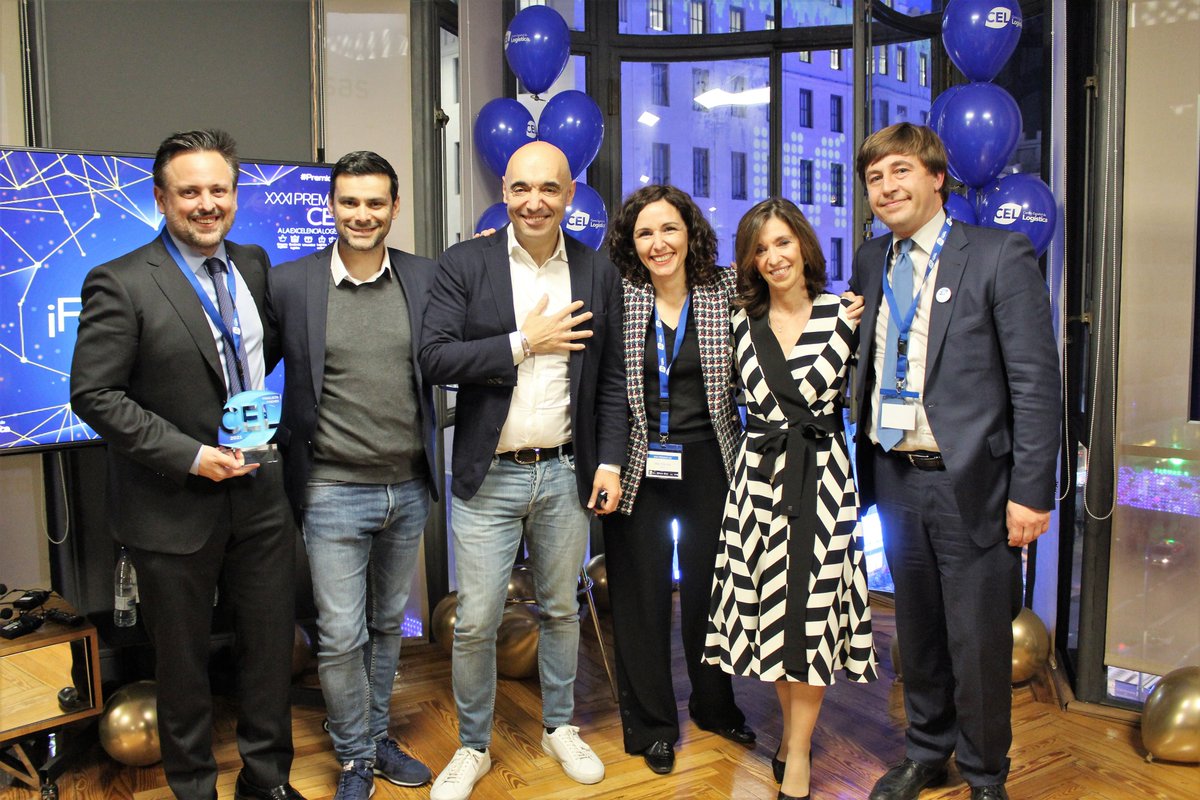 gpmoralesnet's tweet photo. Muy orgullosos y feliz de obtener el 2º Premio del CEL en la categoría de Excelencia Empresarial por el Proyecto LEAN SERVICES SOLUTIONS de EULEN. Este Premio es el reconocimiento de un trabajo de mucho años, gracias a un gran equipo y una visión clara de #leanservice #personas https://t.co/DN7MmFjhj4