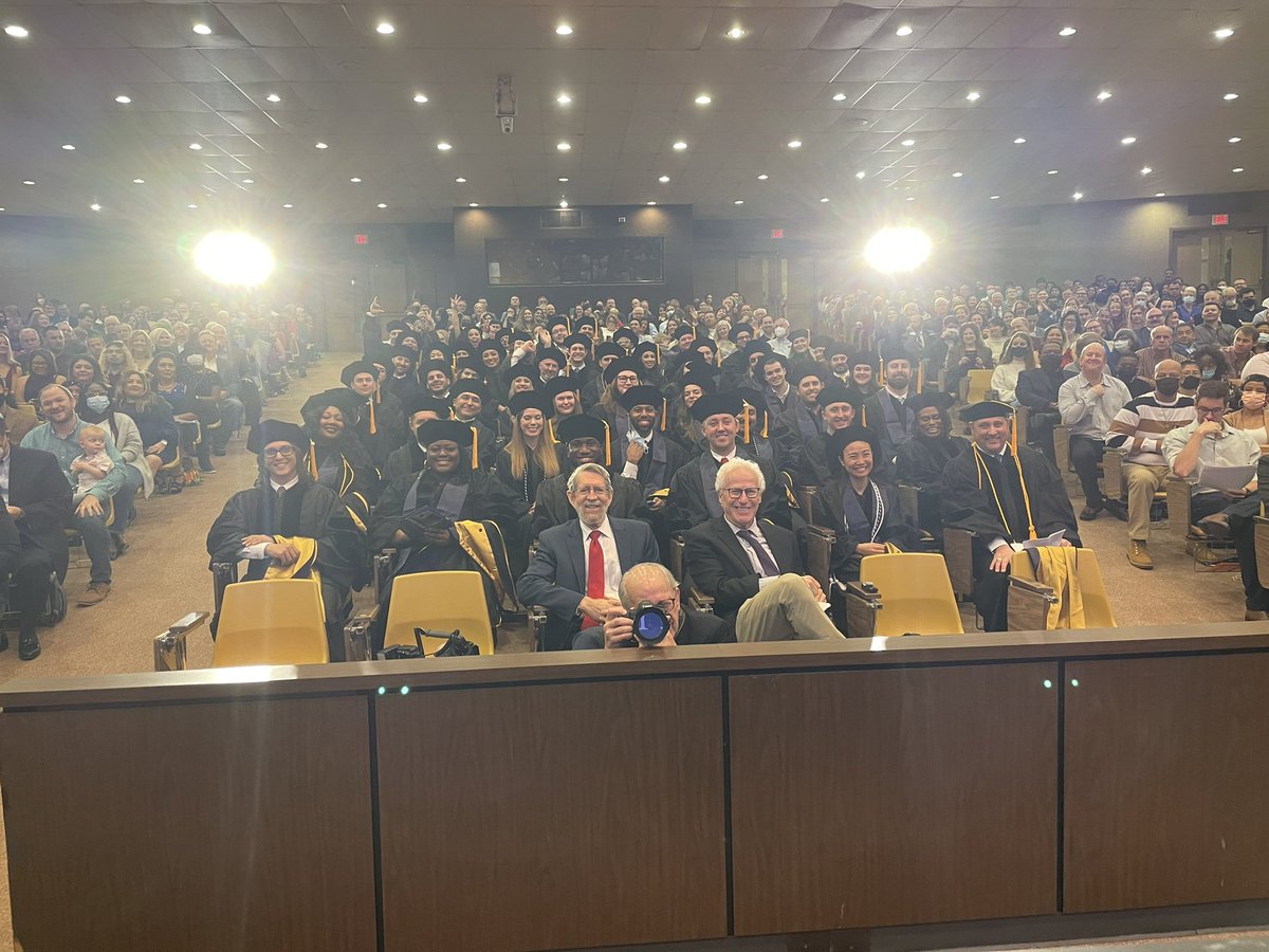 DeanMikeBarry's tweet image. Congratulations, @STCL_Houston December 2021 graduates!

Here’s my view of commencement…

#STCLgrad