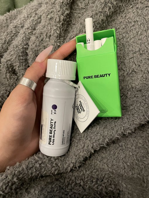 this photo got taken down from my ig story for hate speech because it was captioned &ldquo;ur going out im