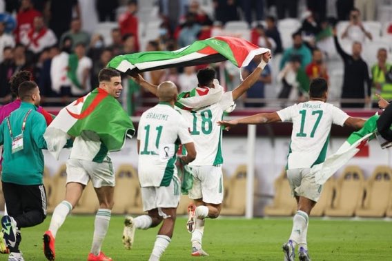 1 2 3 viva l'Algerie 
Arab cup winners 
#ArabCup2021 
#TUNALG 
#FIFAArabCup