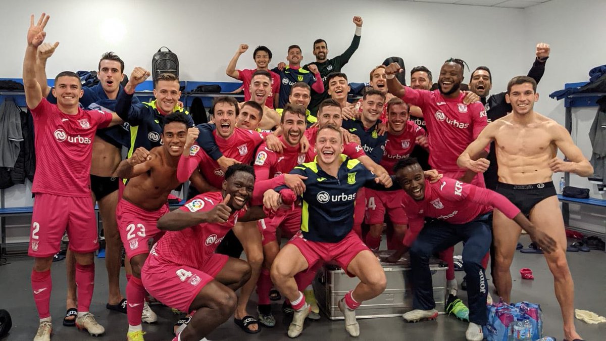 MehdiNafti12's tweet photo. Orgulloso del carácter de estos jugadores. El equipo sigue creciendo pero toca seguir trabajando. Deseando empezar 2022 y celebrar más triunfos en Butarque ante nuestra gente. Gracias por vuestro apoyo #VamosLega https://t.co/wyV0r9jBFO