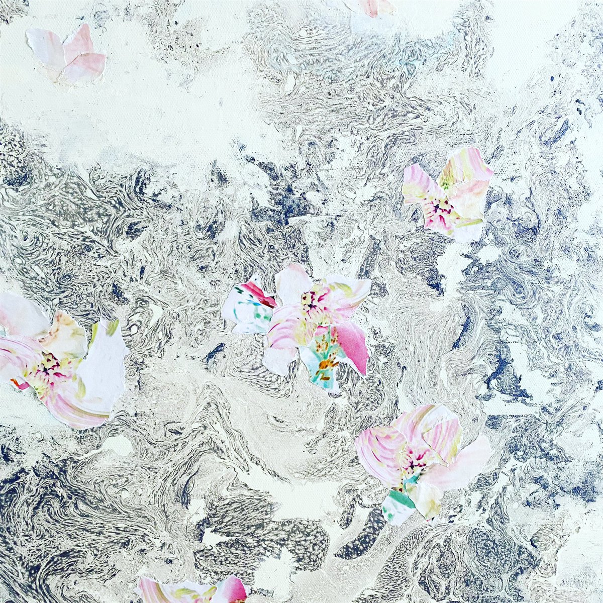 CorinneNatel's tweet photo. Saturday studio working on this #diptych painting! @lafontaine_contemporary_art Adding the #floralcollage elements 💙💗🌊🌸🍃
#art #wip #floralart #collageart #abstractart #femaleartist #painting #contemporaryart https://t.co/xvulbecVPS