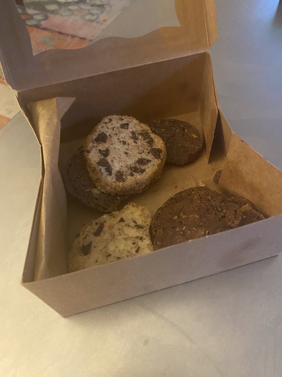 PFTCommenter's tweet photo. Currentley dominating the Bitch omicron using The 4 Cs of covid:
-cookies
-chips
-couch
-C4
-coors light
#KillCovid https://t.co/yThoWspW7O