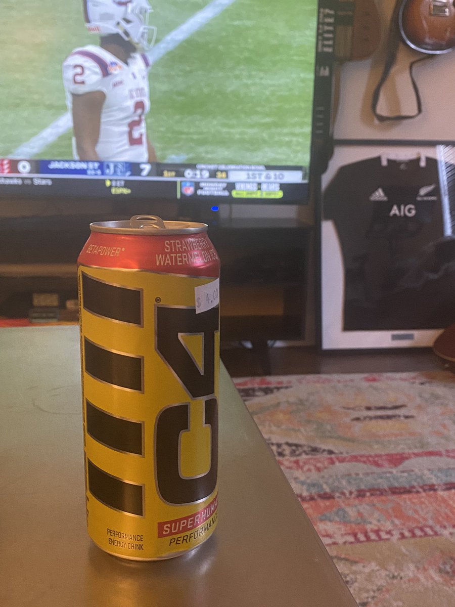 PFTCommenter's tweet photo. Currentley dominating the Bitch omicron using The 4 Cs of covid:
-cookies
-chips
-couch
-C4
-coors light
#KillCovid https://t.co/yThoWspW7O