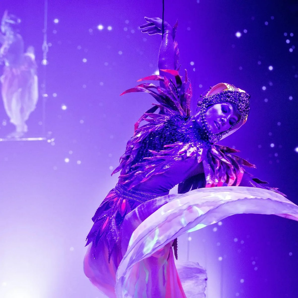 Моменты премьеры спектакля
 «Вероятно невероятная сказка» 

Билеты на нашем официальном сайте greatcircus.ru