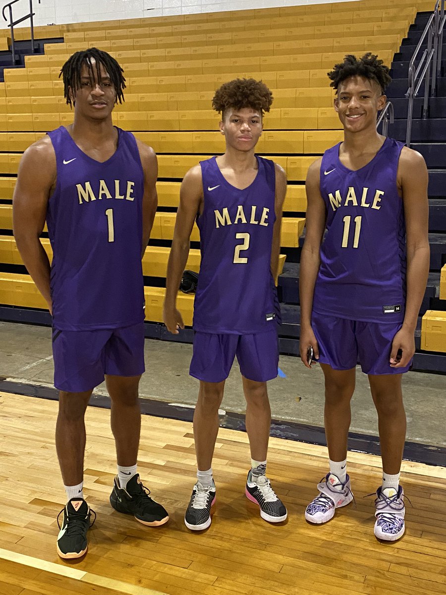 MaleHighBBall's tweet photo. Entering this year’s King of The Bluegrass, 2023 Combo-Guard Demetris White is averaging:
➡️ 8.7 Points
➡️ 4.5 Rebounds
➡️ 2.4 Assists
➡️ 2.0 Steals
➡️ 55% Field Goals
#DawgLife #4TheH #MaleMafia #BigMeech #KOBFlow #Numbers https://t.co/1iMgtMJGG8