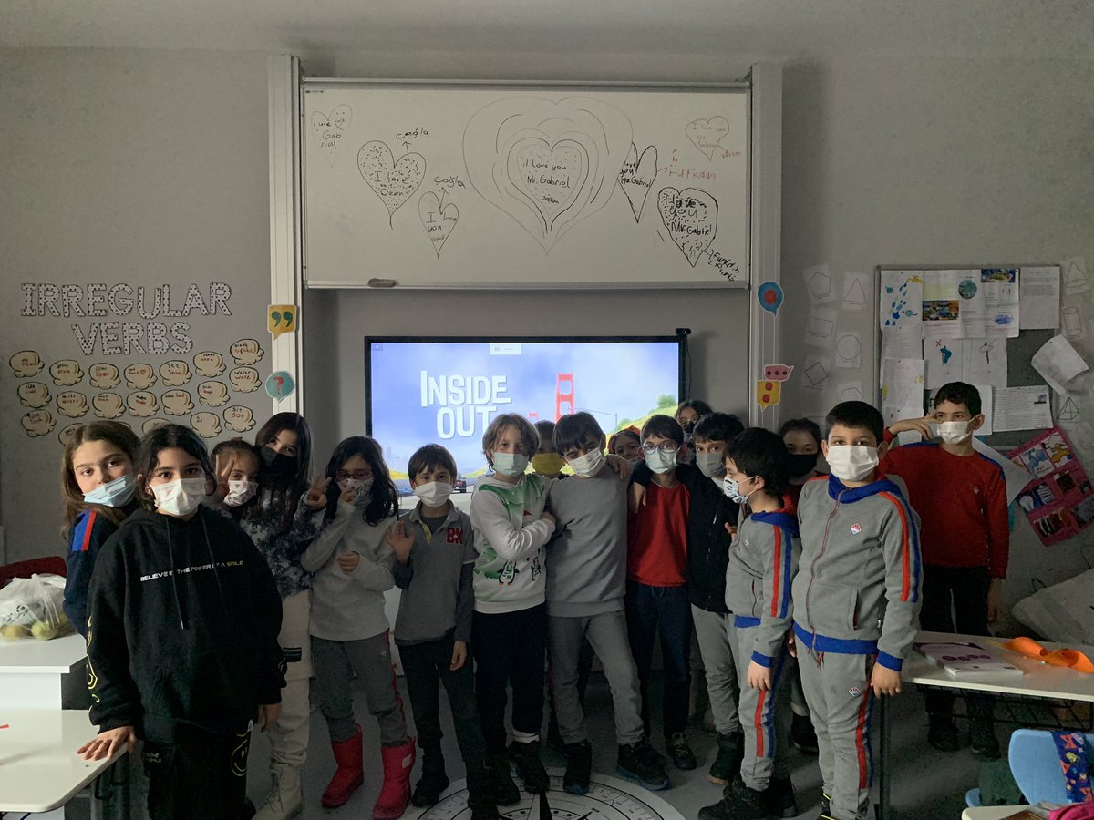 6-17 Aralık tarihleri arasında ilkokul kadememizde Master First programı kapsamında ''Duygu Okuryazarlığı'' etkinliklerini gerçekleştirdik. Öğrencilerimiz ile Ters Yüz adlı sinema filmini izledik ve duygular hakkında konuştuk. #KAREM