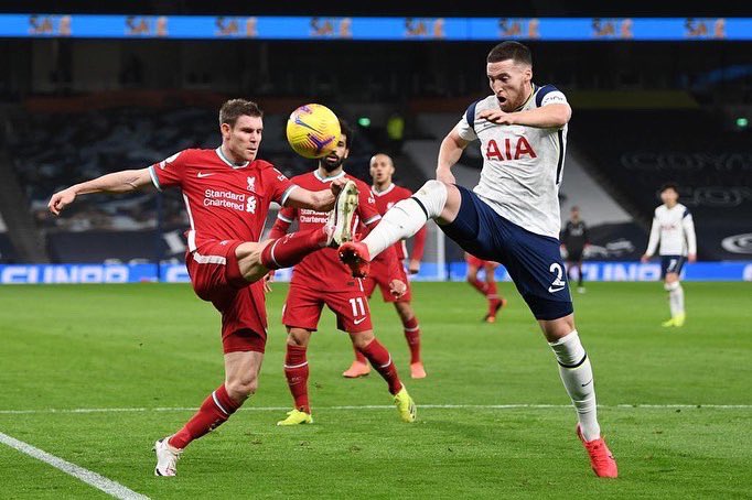 JamesMilner's tweet photo. Tough away trip in difficult times, but we keep pushing 👊🔴 #YNWA https://t.co/sPMW39bx8u