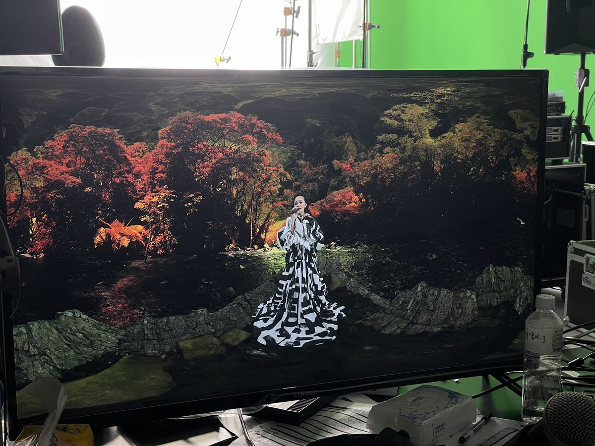 abaotw_'s tweet photo. ABAO 阿爆《聲森不息》VR live concert . @funiquevrstudio  #taipei101 https://t.co/UyKf5Nqefp