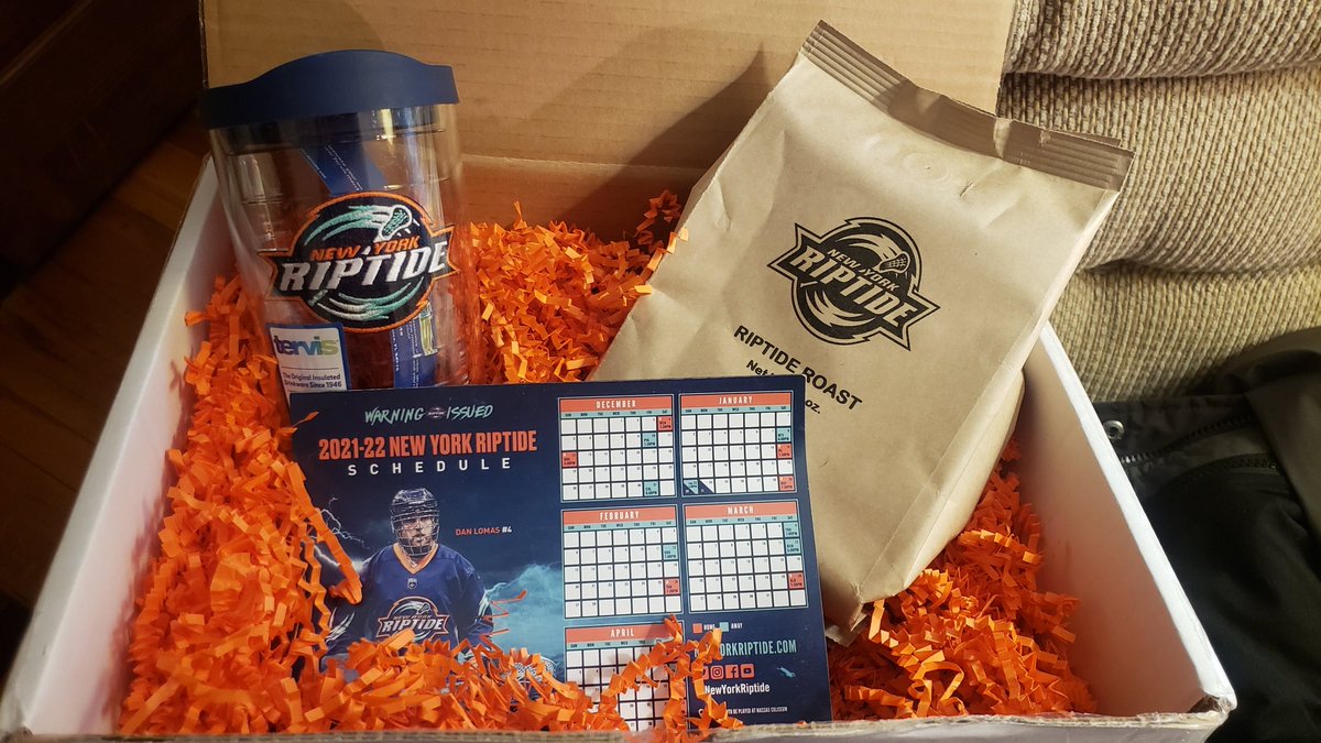 joefav's tweet image. Last year branded beer, this year @coffee, love the unique ways teams find ways to engage. Case in pt @newyorkriptide of @nll #warningissued  #lacrosse #sportsbiz