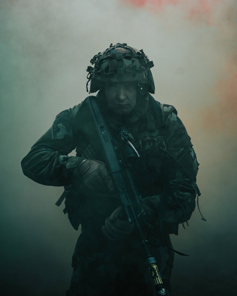 DerekFeehan's tweet photo. My favourite shots of 2021 📸 grateful for the opportunity @3_Inf_Bn gave me to capture these. Looking forward to hopefully getting more next year. https://t.co/1lwwiQK7tG