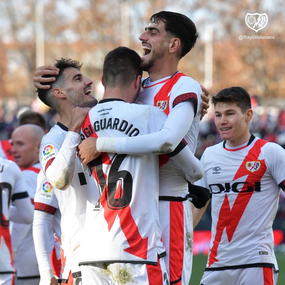 catena_94's tweet photo. Muy feliz por la victoria y por haber marcado mi primer gol en Primera División⚡️⚽️ ¡Gracias por estar ahí! ❤️🏟 https://t.co/moUrlKr0L4