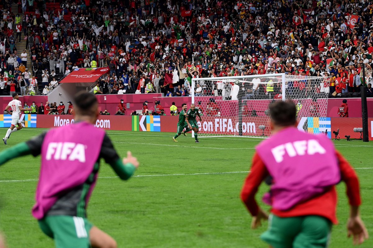 RSCAffairs's tweet photo. تهانينا لنجم #الرهيب يـاسـيـن بــراهـيـمـي 
وللمنتخب الجزائري بالفوز بلقب #كأس_العرب  👏🏻🥇🏆🇩🇿❤️🖤

#FIFArabCup https://t.co/vQb9E2Tijf