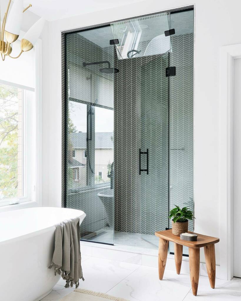 LeclairDecor's tweet image. Custom shower views from our #ldglebeproject featuring the ever popular Mayana stool from @ldshoppe . Perfect for in or out of the shower. ☺️🚿 Build by: @art_properties instagr.am/p/CXoj66VFesD/
