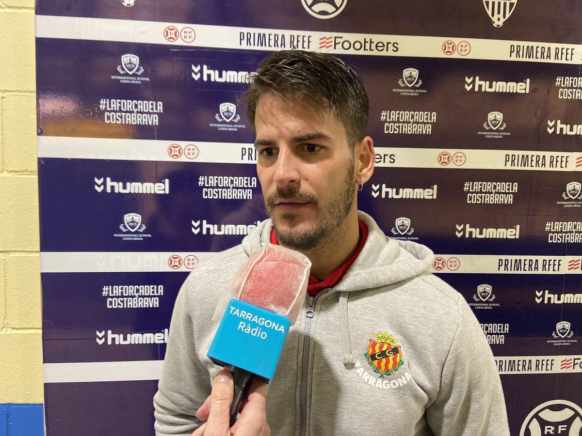NASTICTARRAGONA's tweet photo. 🎙 | TocaCostaBrava
#JoanOriol: “Marxem tristos perquè volíem donar la victòria a l’afició. Farem tot el possible per revertir la situació fora de casa al 2022”
#AythamiCL: “L’únic equip que ha tingut ocasions hem estat nosaltres. Esperem que el 2022 ens doni el que mereixem” https://t.co/LuIxpIGCt4