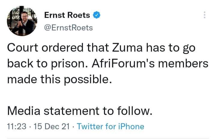 StefanoNotDead's tweet photo. When you are trying to play house & rainbow nation with racist afriforum but you get cooked and asked for a dompaas 😂
#duduzanezuma #AndileMpisane #sthelo #thando #zodwa #Mamkhize #Rsthelly #btichdeservedit https://t.co/reBxB6tEyG