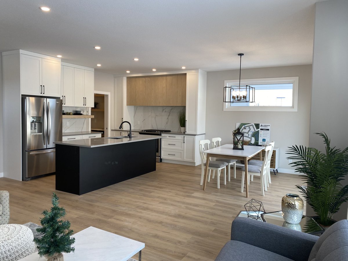 LarkaunHomes's tweet photo. Come say check out our newest show home creation at 260 Emerald Drive @LiveInEvergreen and enter to win this @KitchenAid_CA stand mixer courtesy @Trail_ABSK https://t.co/ui90E3O6pR