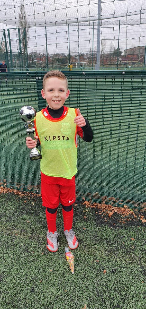 Last game of the year and another great 4-3 win for the boys ⚽️⚽️⚽️⚽️. Well done to Mason on man of the match 🏆. Merry Christmas 🎄🎅