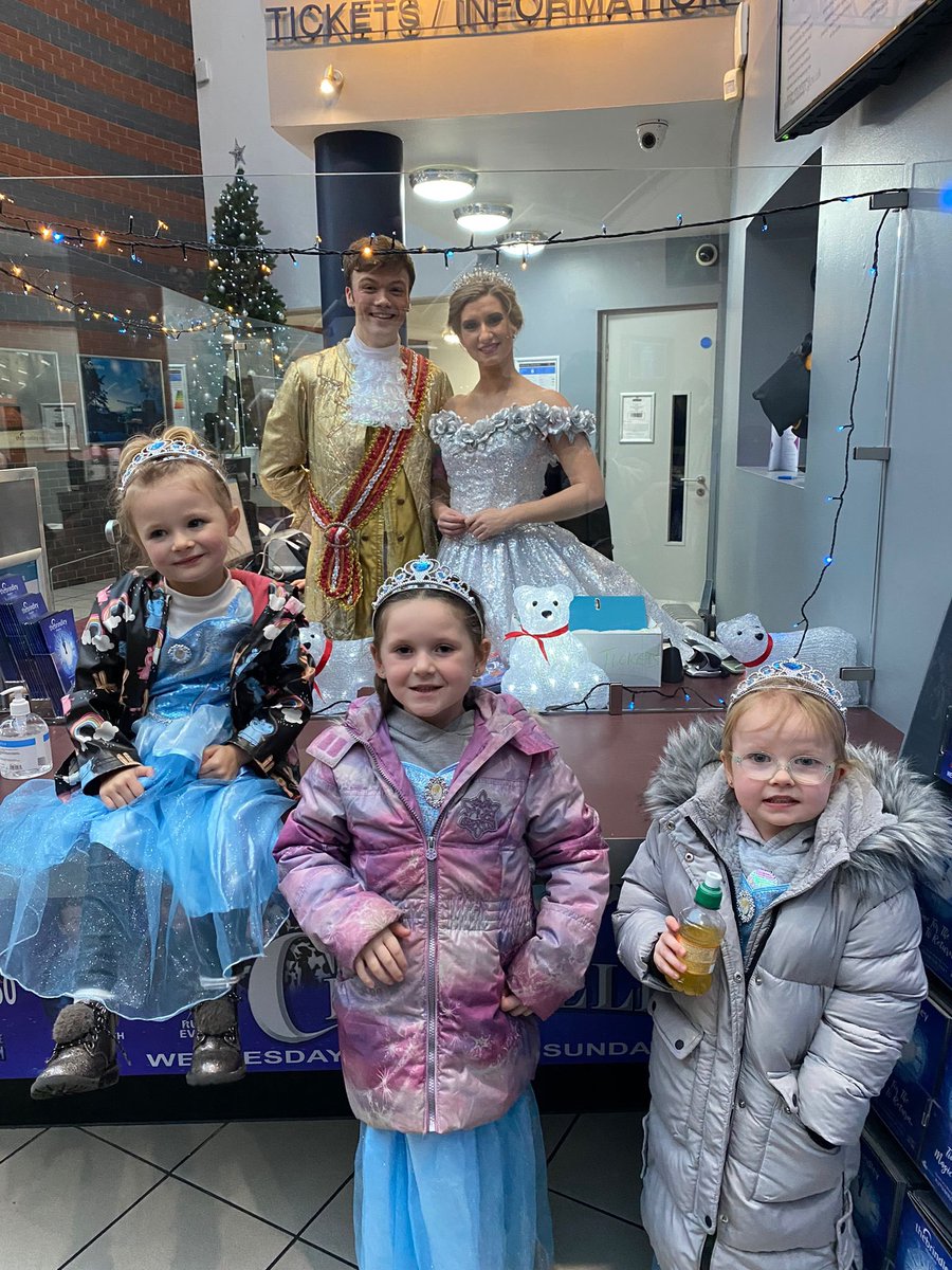 Seen Cinderella at <a href="/TheBrindley/">The Brindley Theatre</a> this afternoon. 

Bella loved it, she kept asking if she could get up and dance with Cinderella and go to the ball 🥺 

At the end she waved at Cinderella and che waved back and blew kisses. 

Thank you <a href="/beckylake24/">Rebecca Lake</a> for making my daughter’s day 💜