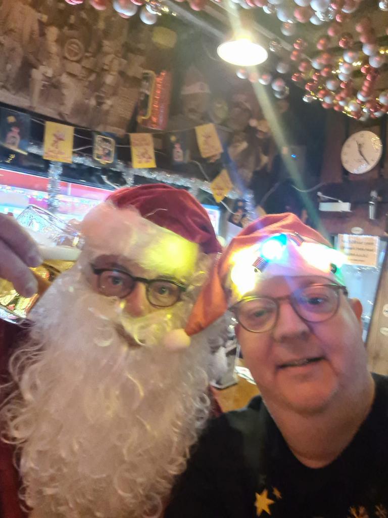 maxverbeek1's tweet photo. @rtl7darts wat dacht je van het
 Tournooi van vandaag? @club188 Den.Haag? https://t.co/VbQzycMAqQ