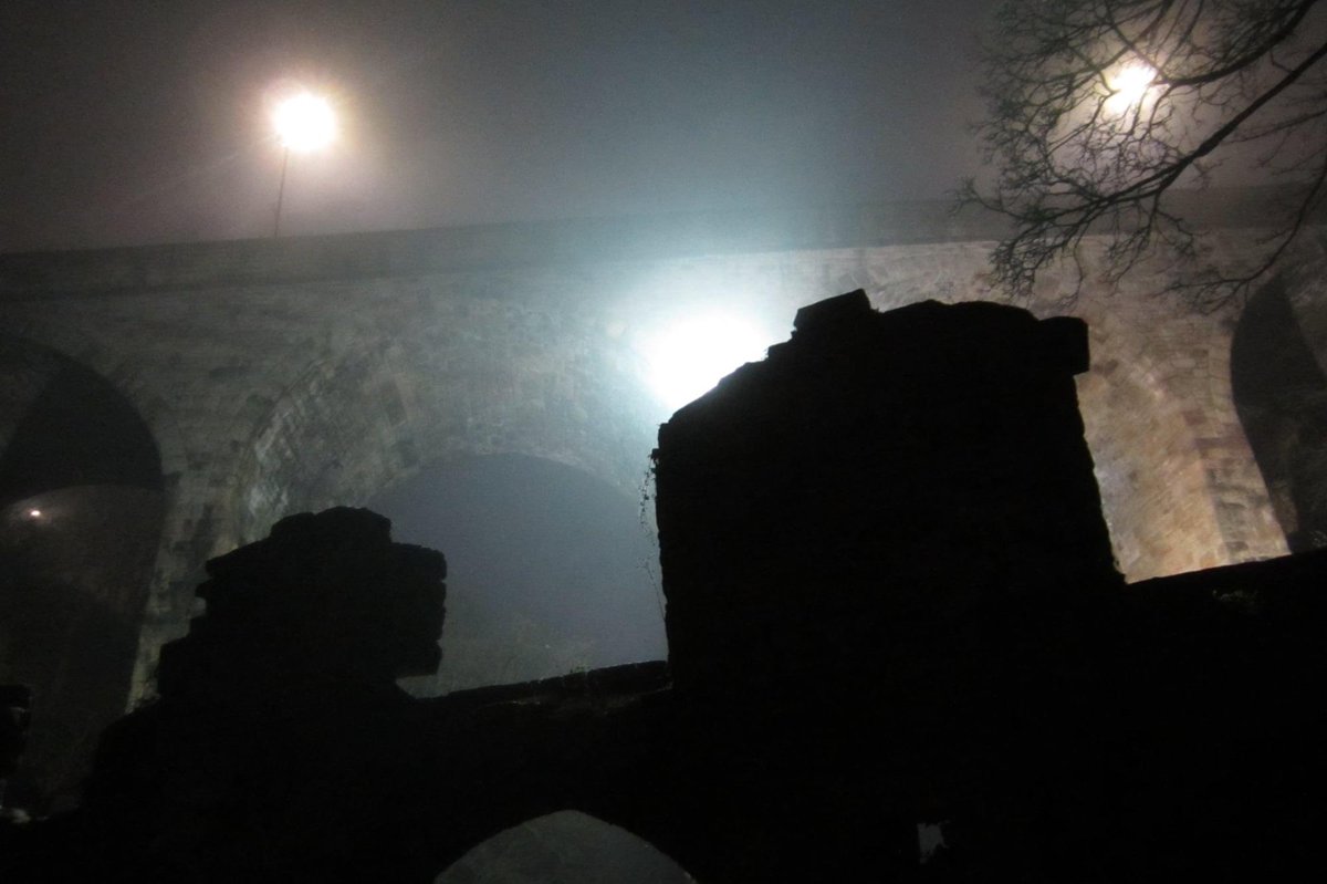 nickgatchina's tweet photo. #Torrs at night #NewMills https://t.co/4Szuf5E4rd