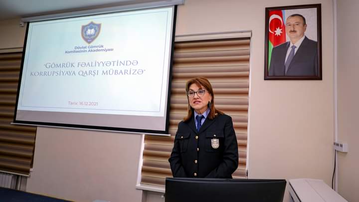 GomrukAkademiya's tweet photo. Dövlət Gömrük Komitəsinin Akademiyasında  “Gömrük orqanlarının fəaliyyətində korrupsiyaya qarşı mübarizə” 
mövzusunda seminar keçirilmişdir.

Ətraflı: https://t.co/k8HoSlpXEo https://t.co/JzVog3X69o