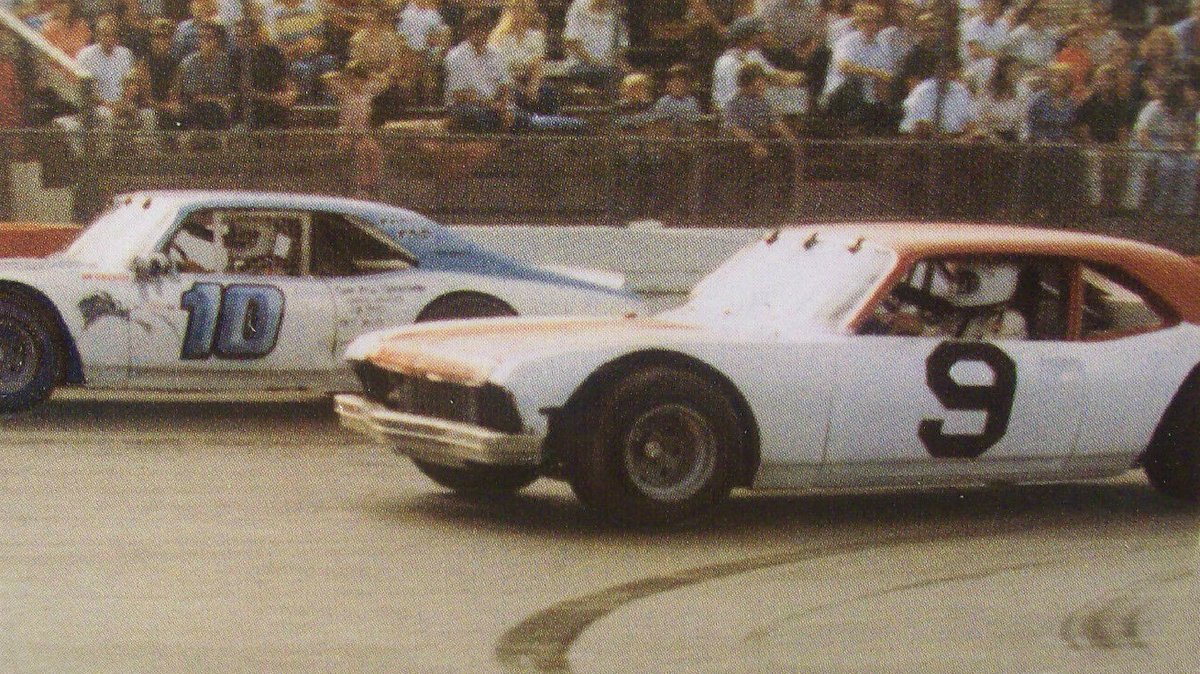 LegendsNascar's tweet image. Vic Irvan would have been 92 today #RIP

Ernie Irvan (10) and his father Vic (9) battling in the 1970s.