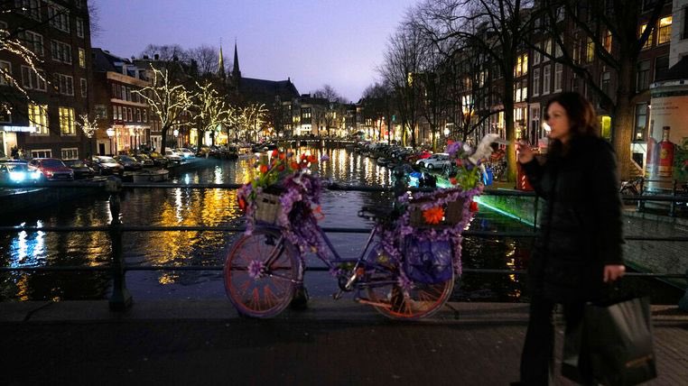 Taffinexile tweet media