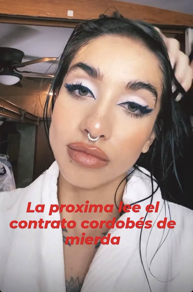 ClossMoments's tweet photo. Bien gorreada Maria Versera yo no me olvido lo que dijo de Paulo Londra https://t.co/Rn0ALbnNXq