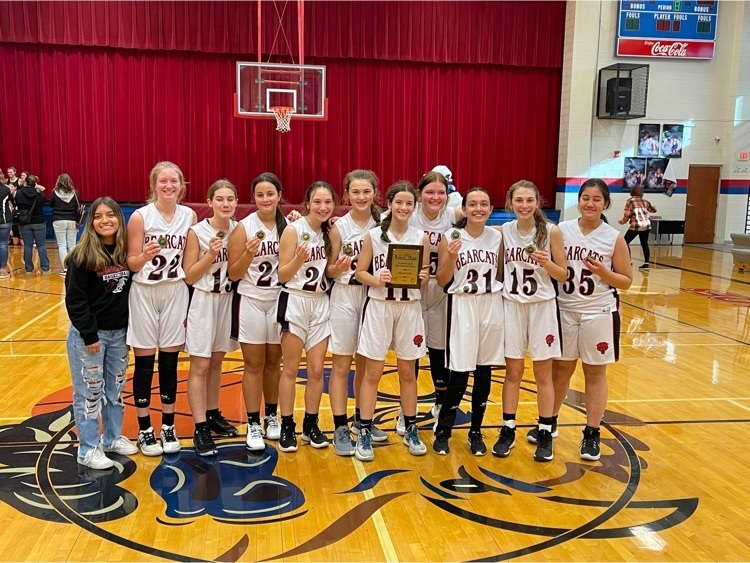 327Bearcats's tweet photo. Athletics: NCAA JH League Champs!
Lady Bearcats defeat Beloit 41-24!! https://t.co/LzzwWQ8Eir