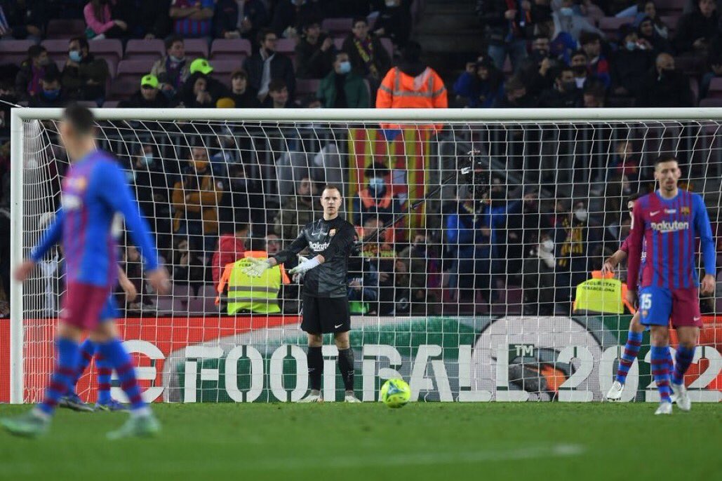 __aytenn's tweet photo. @FCBarcelona @Ferranett7 Sell him https://t.co/6jfu8y9n2w