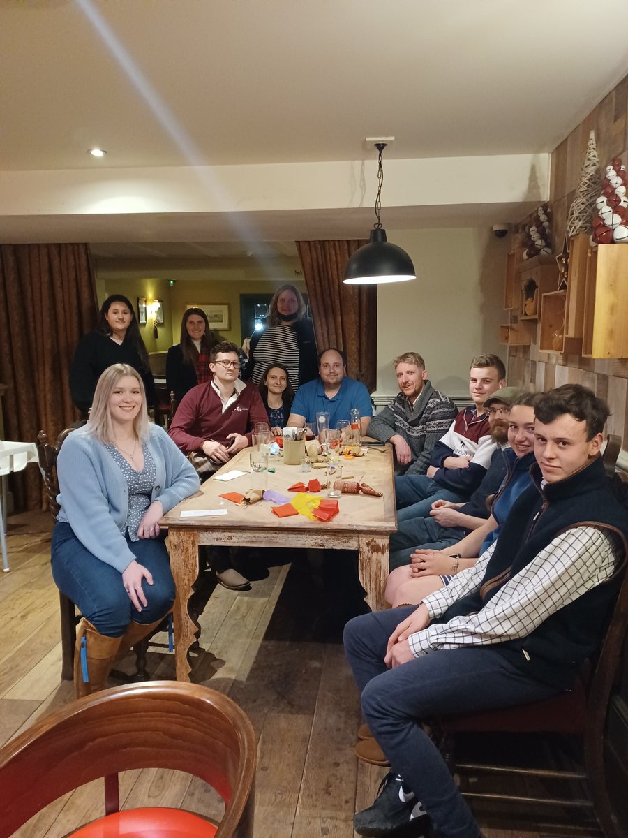 Abingdon YFC had a fantastic evening at our Christmas Meal this week, it was brilliant to see both past and present members attend. 

Huge thank you to Verenique for organising