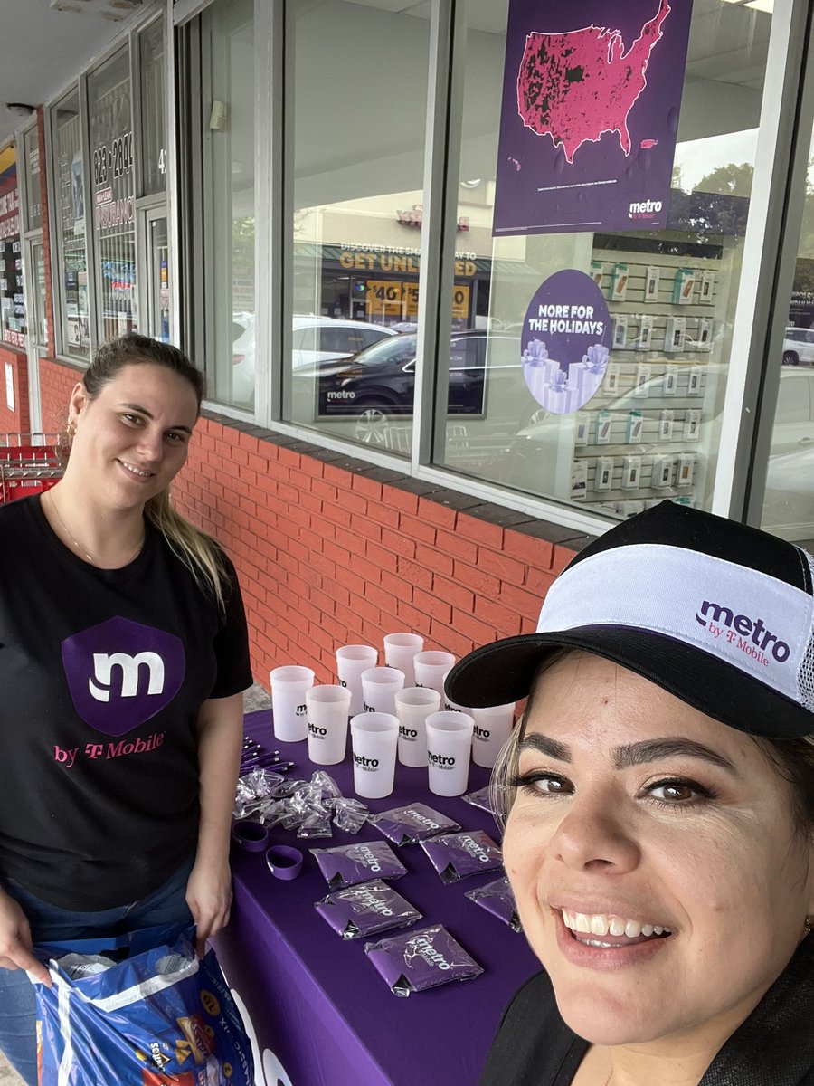 dstivalet's tweet photo. Come by and check out what MbTM is all about. Get your Xmas gifts with our awesome promos!! @jpena984 @meganpanicucci @TonyCBerger https://t.co/FiL2dvykvp