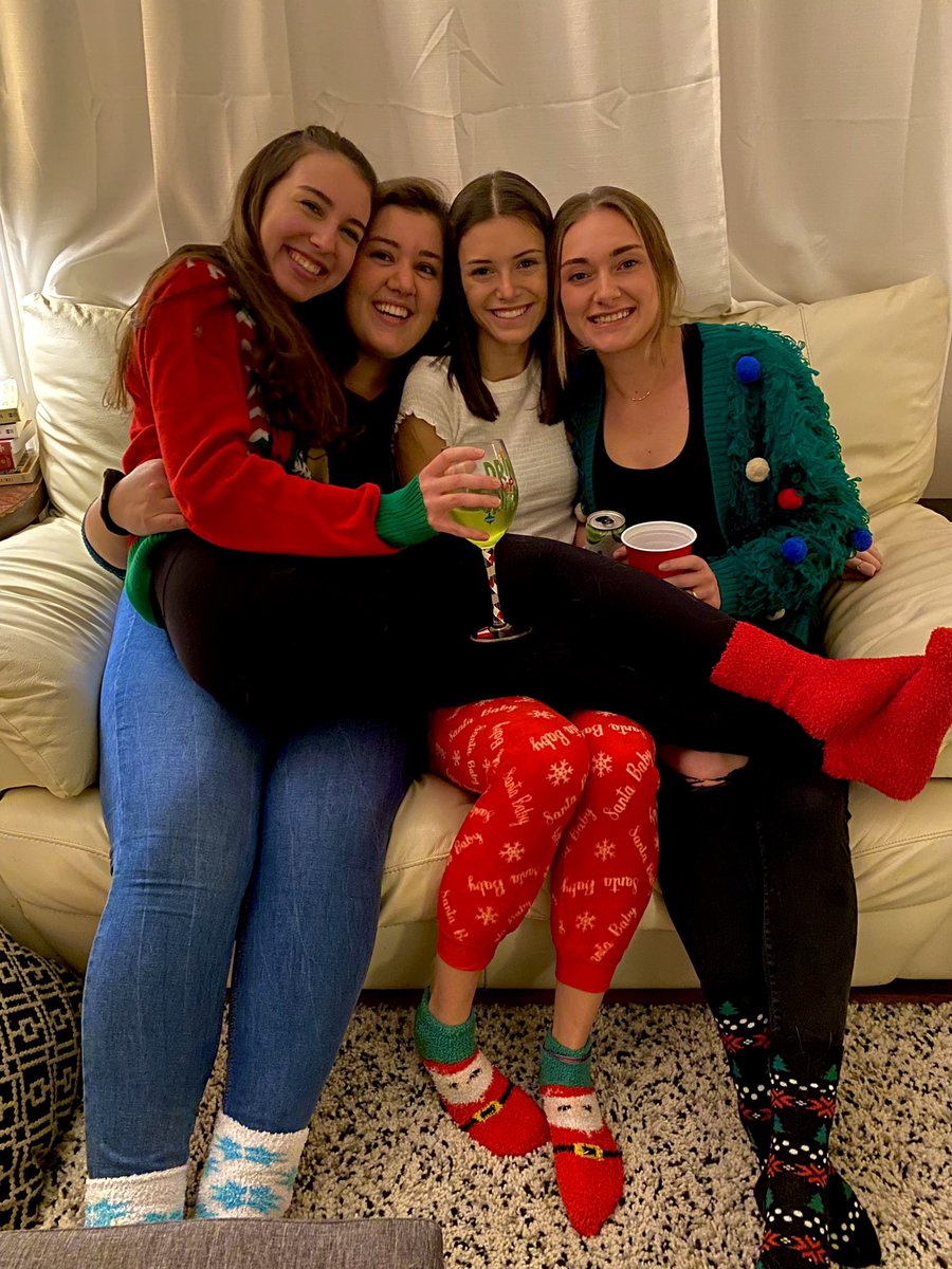 WE GOT OUR GRINCH ON!!!💚🎉✨#12DaysofGrinchmas