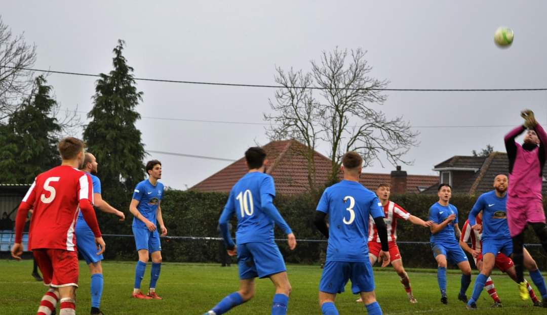 watts1972's tweet photo. A few pics from todays trip to @cogenhoeunited in the @utdcos league. #AwayDays #EasingtonSports https://t.co/zVAdAIBfo0