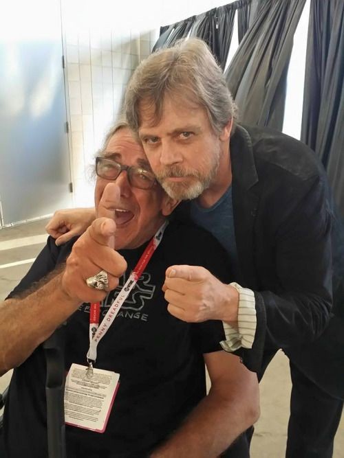 #HappyChristmas ❤️💝🌈🌈💙🥰 <a href="/TheWookieeRoars/">Peter Mayhew Foundation</a>   with  @HamillHimself 
They always will be my heroes. 💗💕💜💚💟
Love Peter face in this picture, miss him very much. 💖💛💕🖤